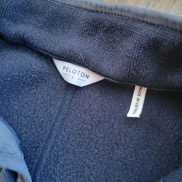 Peloton Jacket - Picture 3 of 4